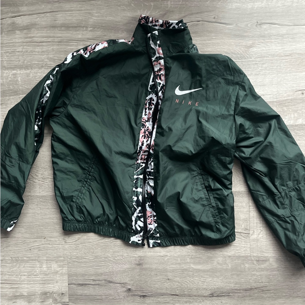 Nike windbreaker